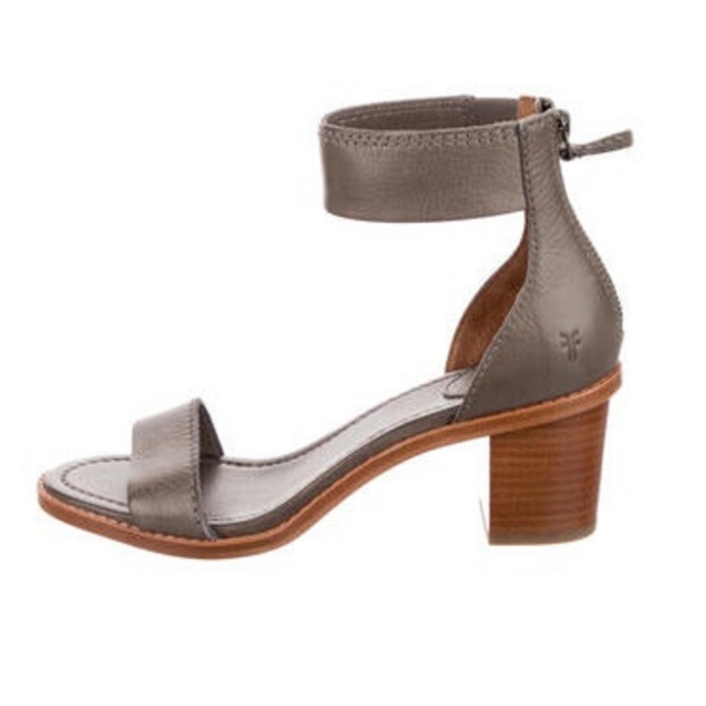 Frye ❤️ Brielle heeled sandals